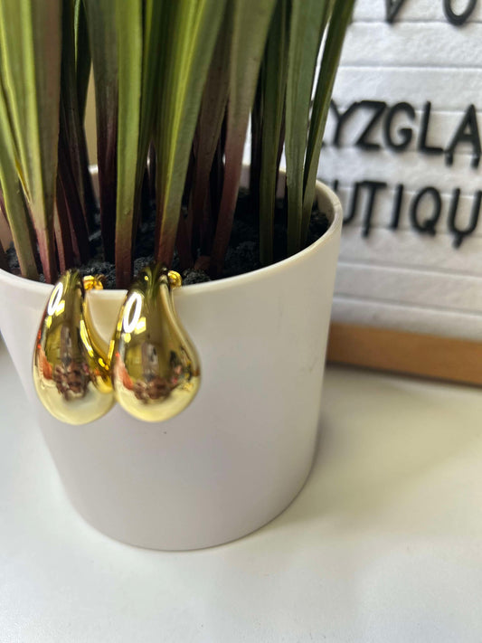 Luxe Flow Studs